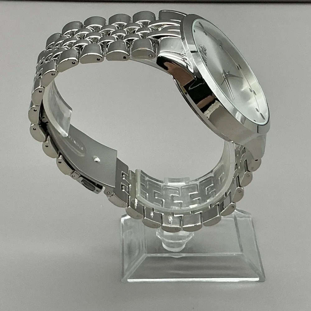 Bob Mackie Womens Watch Silver Dial Silver Tone Bracelet Quartz Analog BMS4010SS